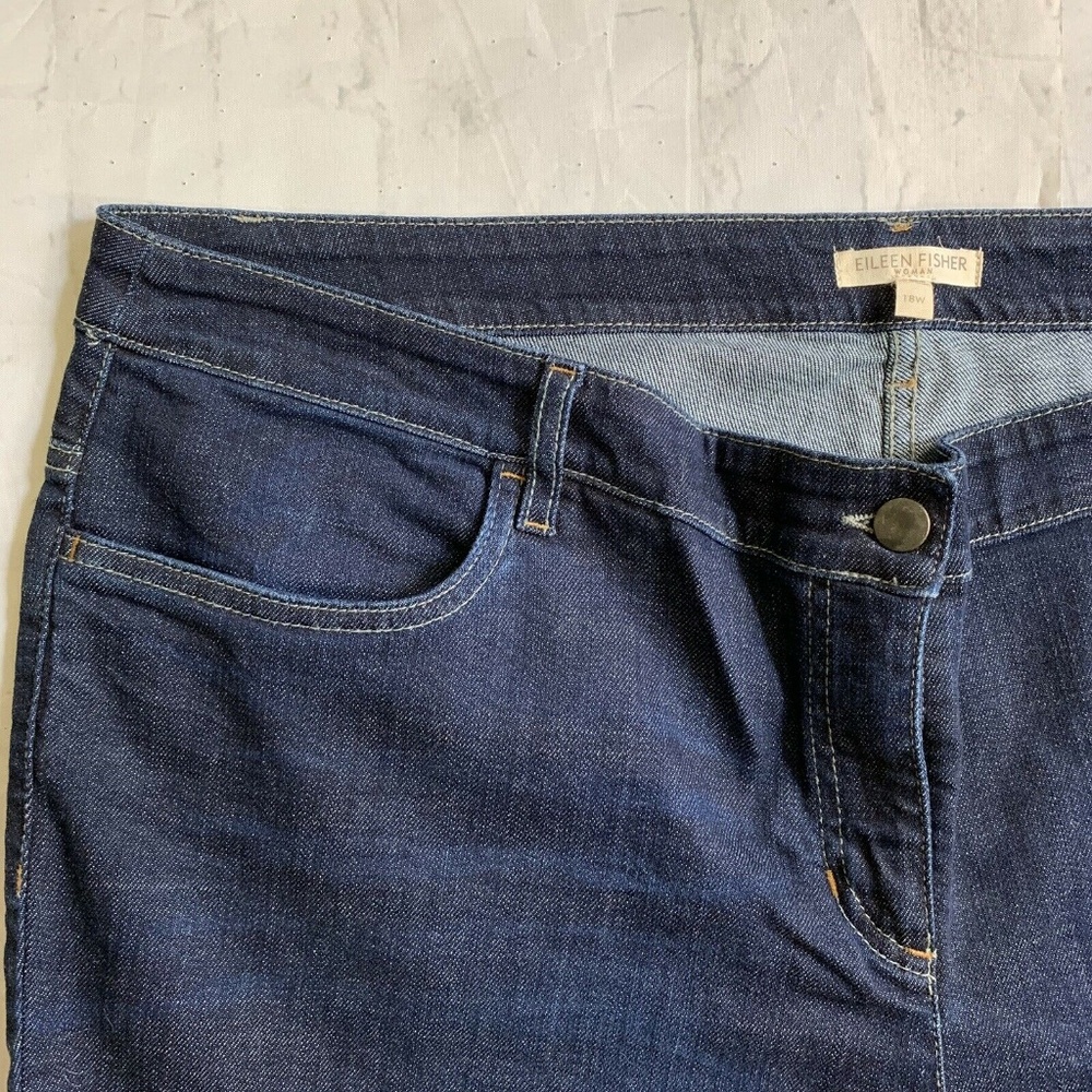 EILEEN FISHER Deep Indigo Stretch Crops Capris - Picture 5 of 7